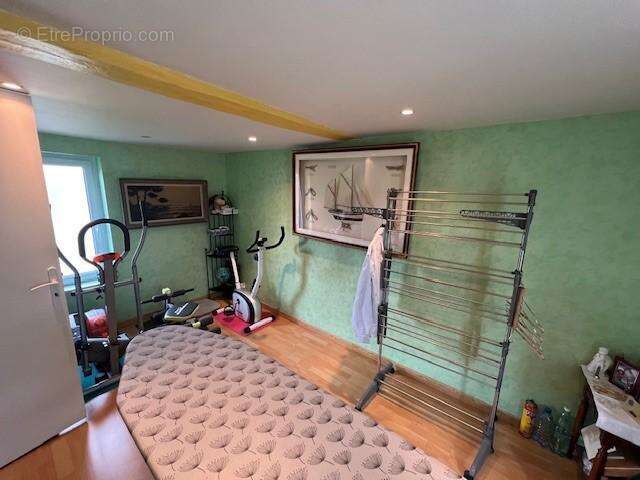 Maison 91 m² à Glos  - photo 8