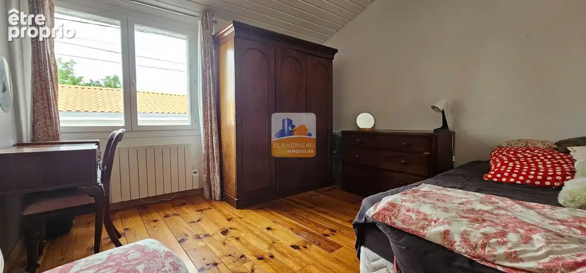 La montagne, en plein bourg, maison en pierre 4 chambres, terrain 345 m² - photo 13