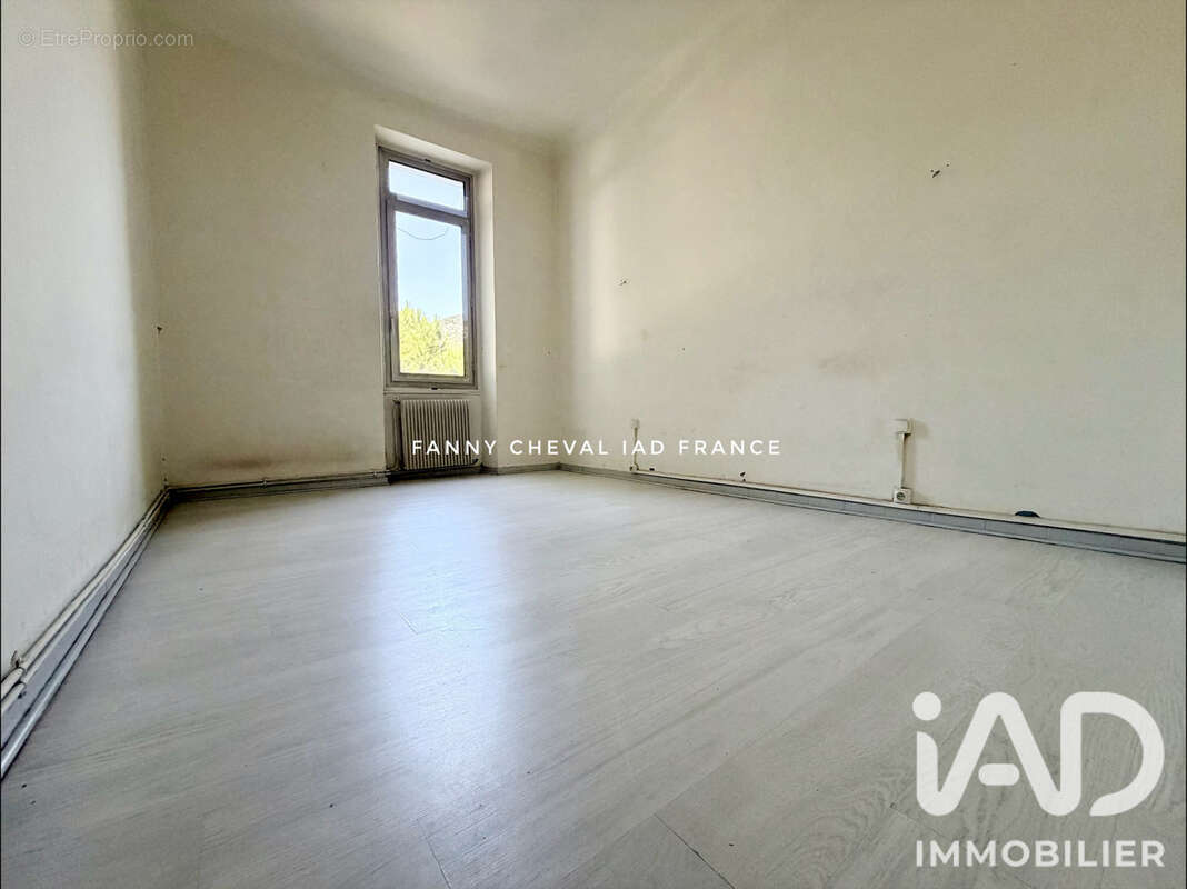 Appartement 71 m² à Toulon  - photo 8