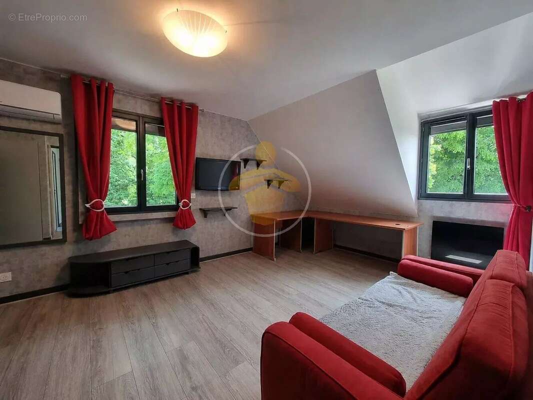 Maison à FRIERES-FAILLOUEL