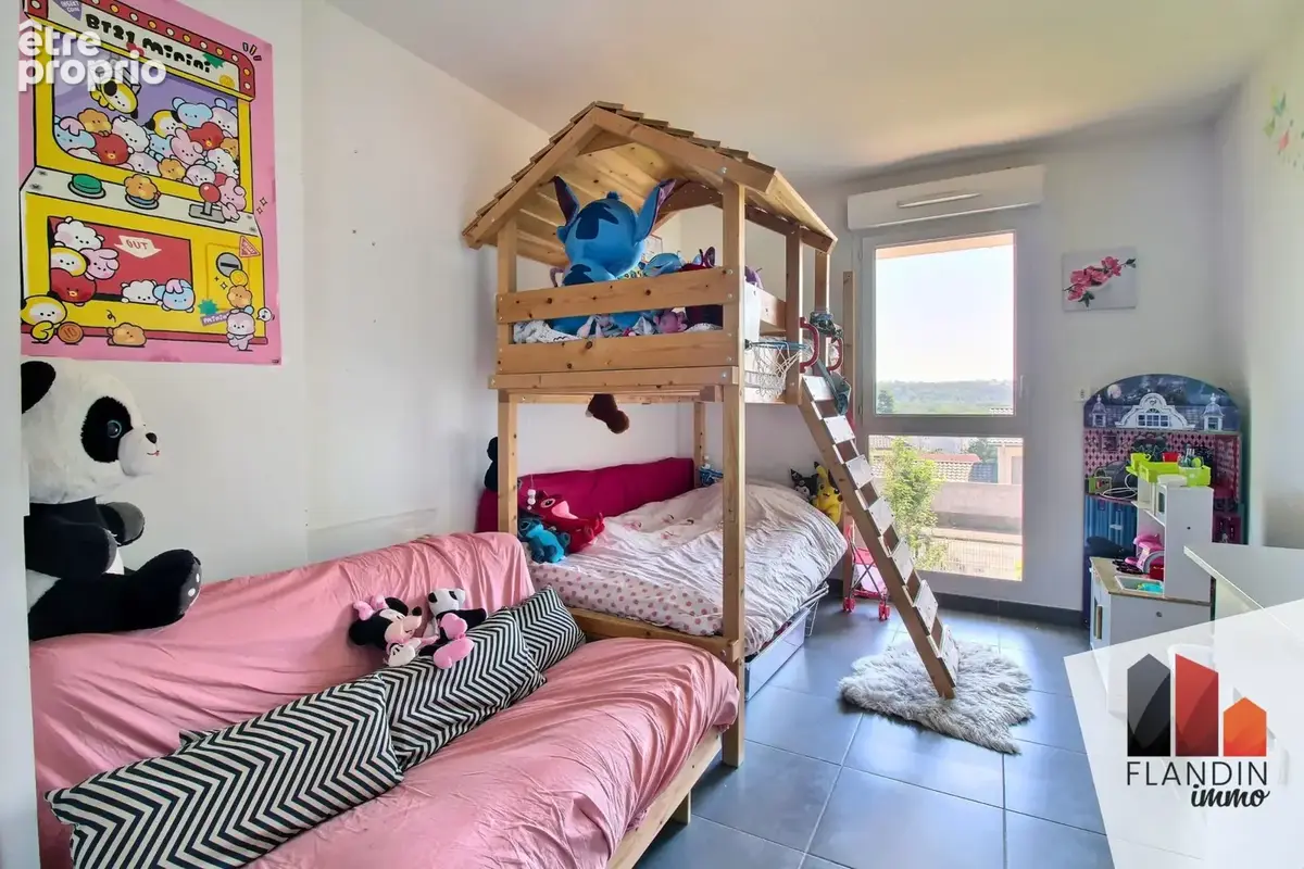 Appartement 81 m² à Vernaison  - photo 6