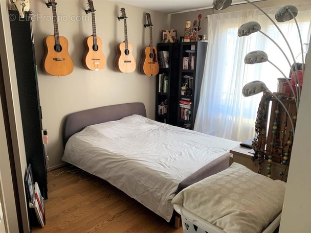 Appartement à PARIS-19E
