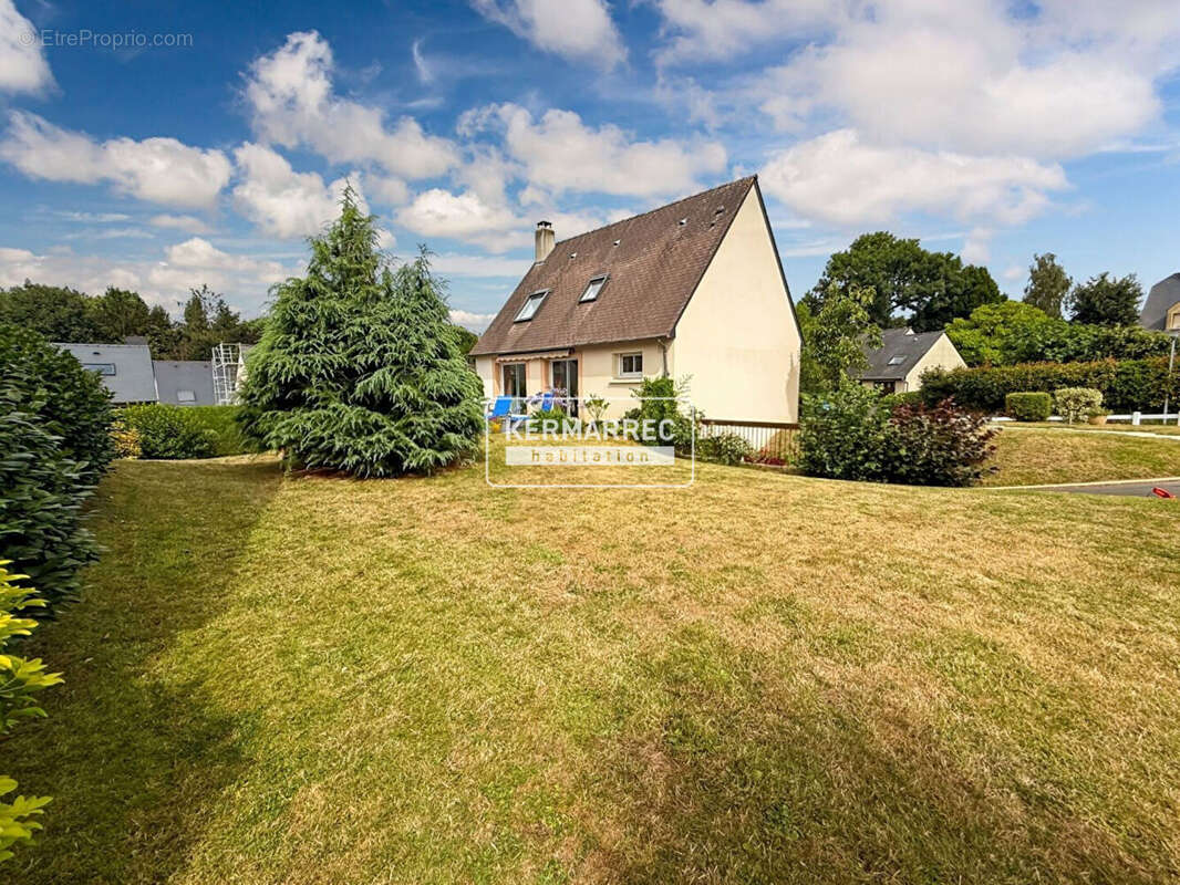 Maison à LA CHAPELLE-DES-FOUGERETZ