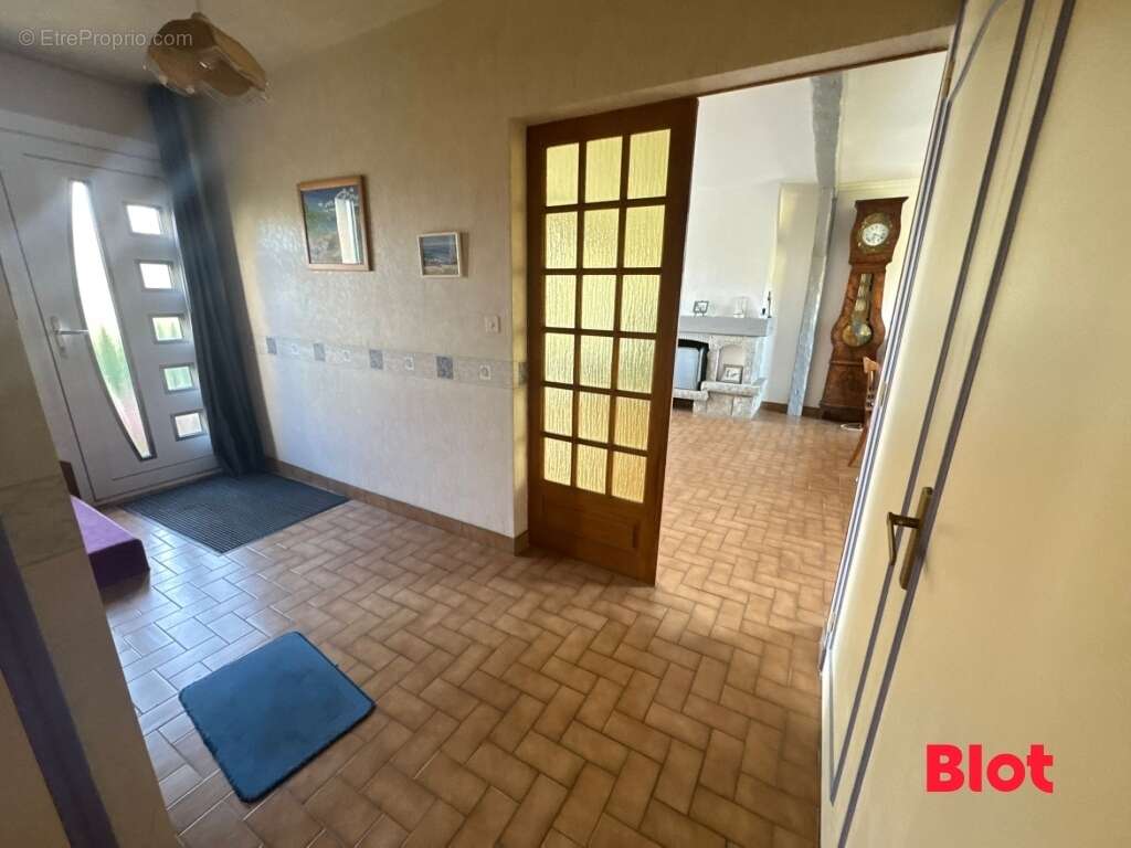 Maison à VERN-SUR-SEICHE