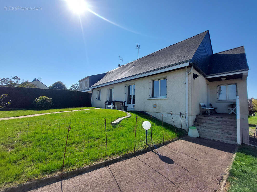 Maison à BAUGE