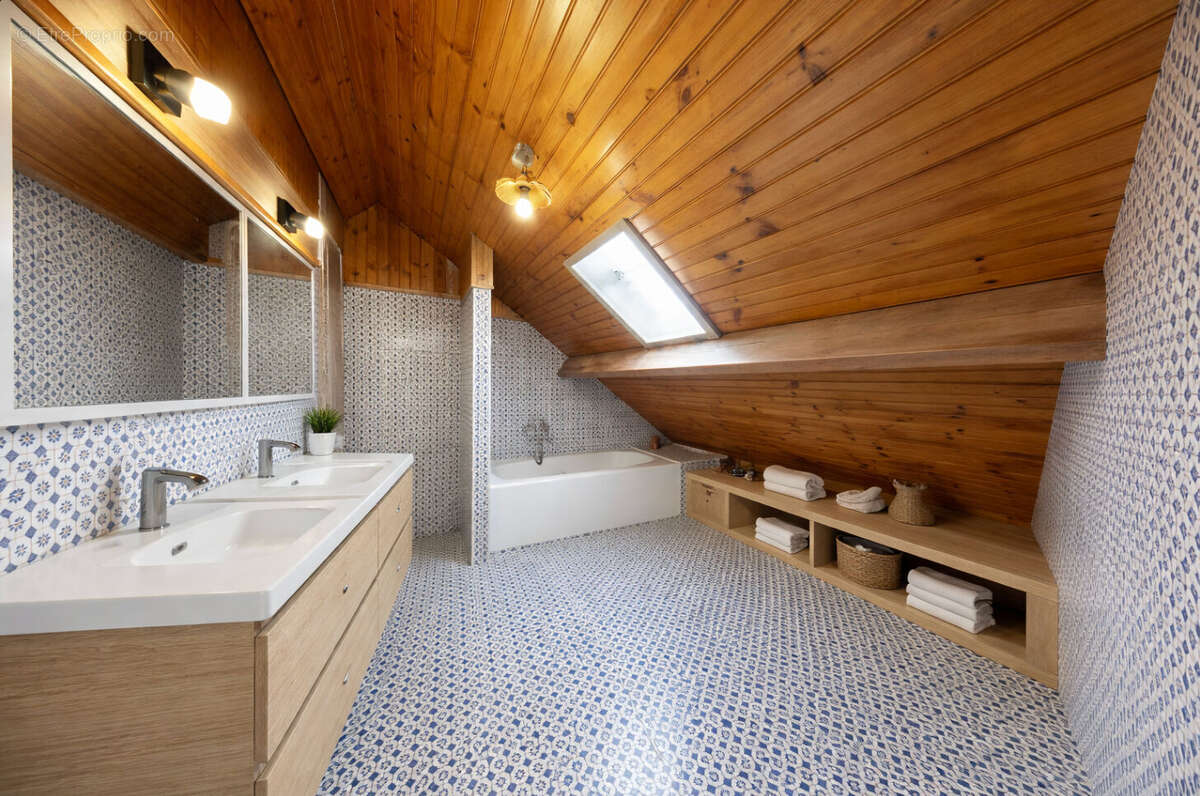 Maison à OZOIR-LA-FERRIERE