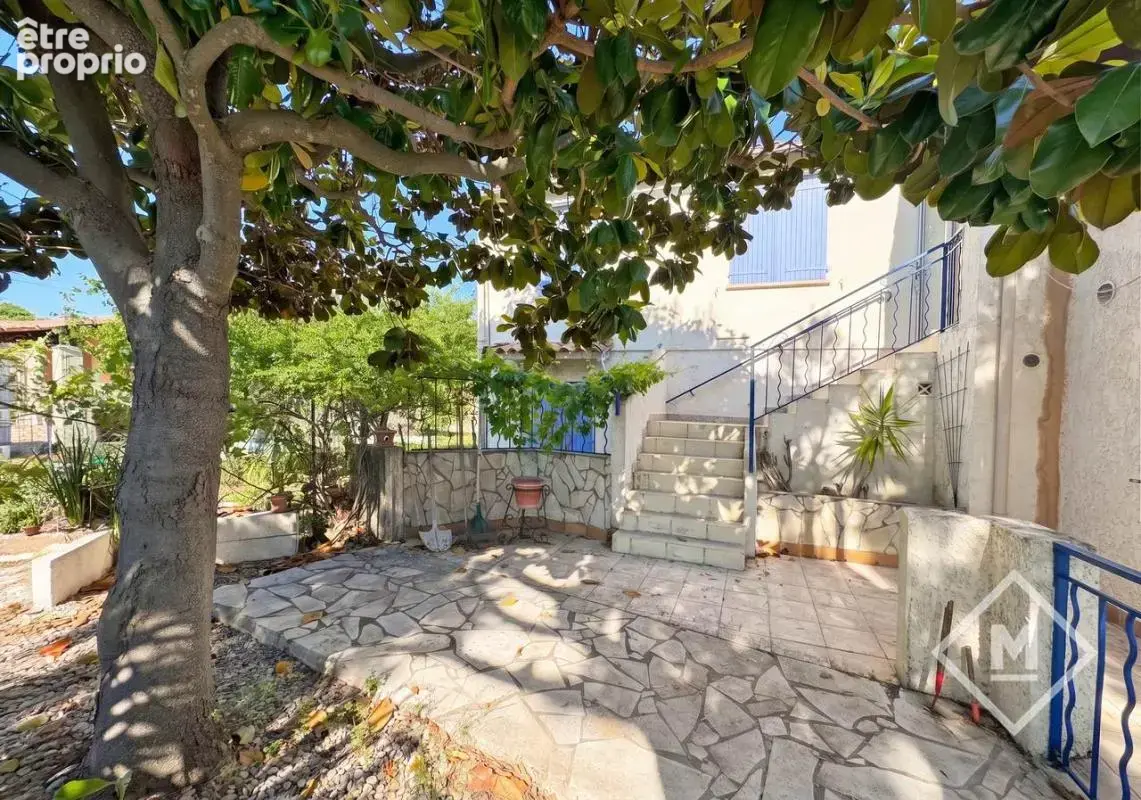 Maison de charme de 180m2 idéalement située à Plan de Cuques - photo 6