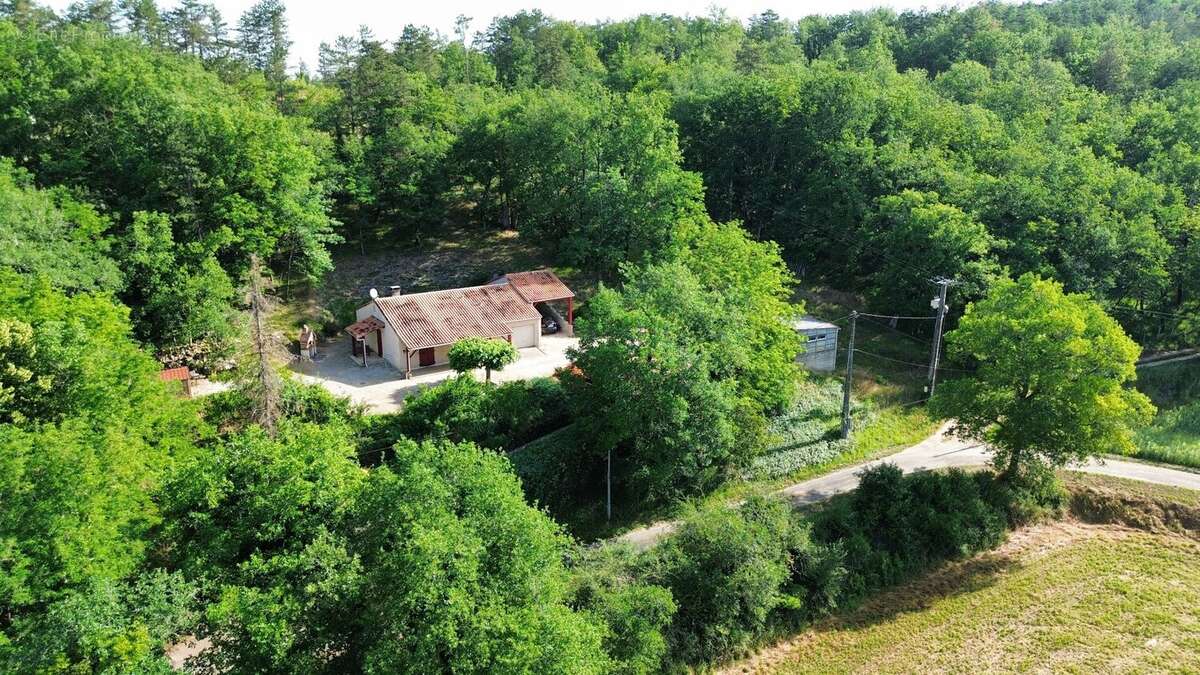 Maison à VALOJOULX