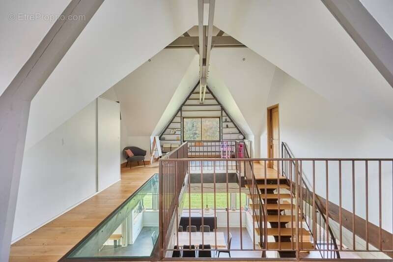 Maison à PONT-L'EVEQUE