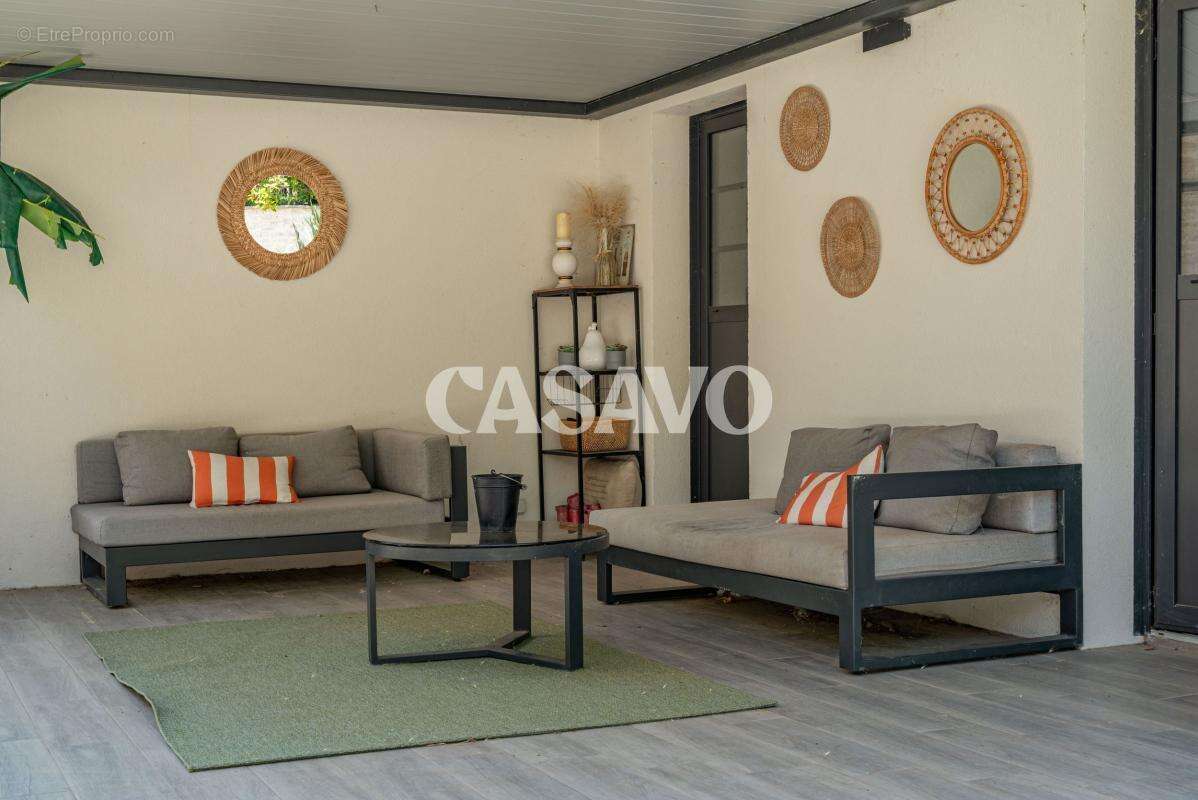 Maison à LE THOLONET