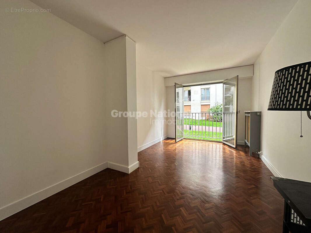 Appartement à VERSAILLES