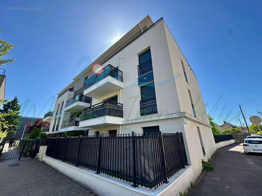 Appartement à ROSNY-SUR-SEINE