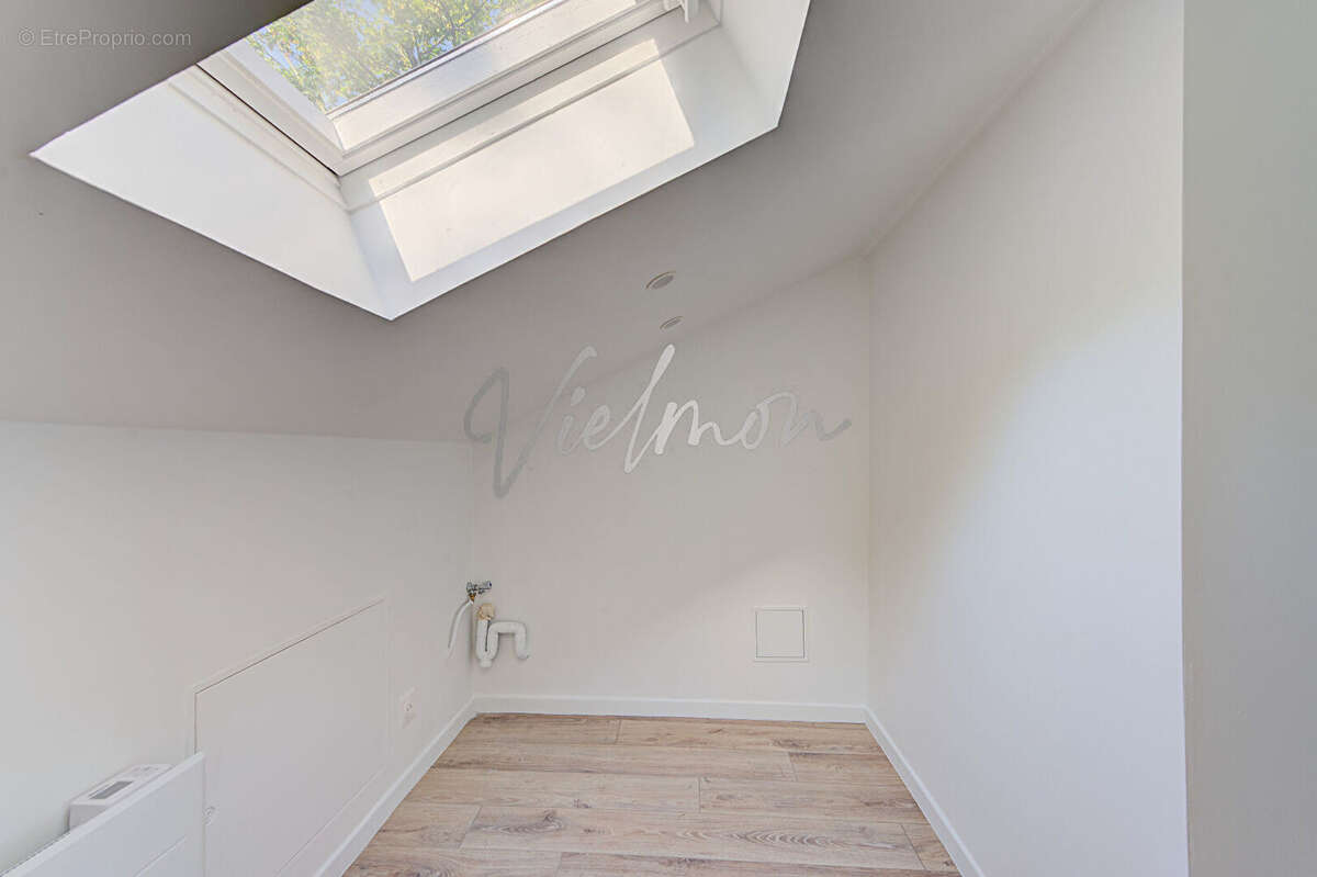 Appartement Saint Germain En Laye 2 pièce(s) 24.71 m2 - photo 12