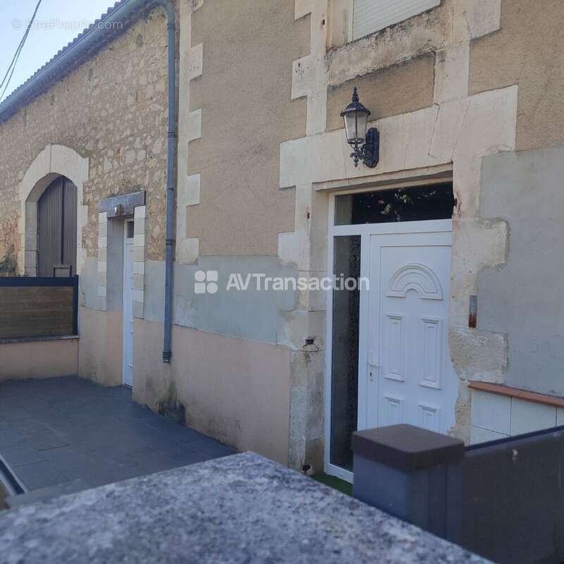Maison 150 m² à vendre à Saint-Sornin (16220) - photo 2