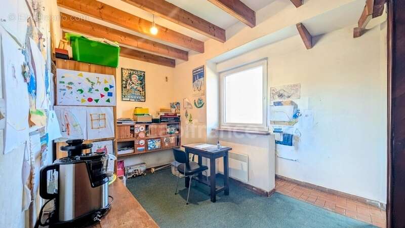 Lanarvilly - Maison 140 m² - 6 Chambres - Terrain 3000 m² - photo 10