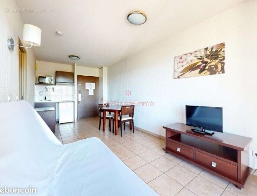 Appartement à SIX-FOURS-LES-PLAGES