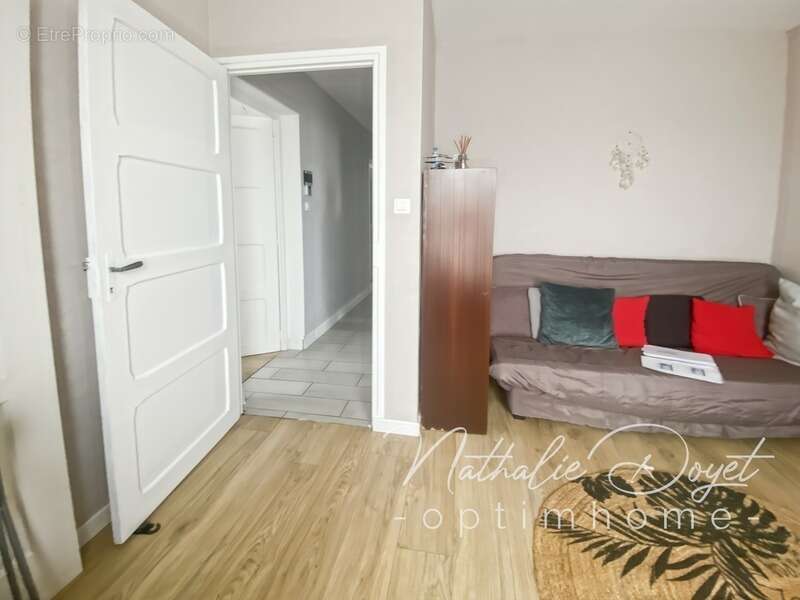 Maison à MONTCORNET