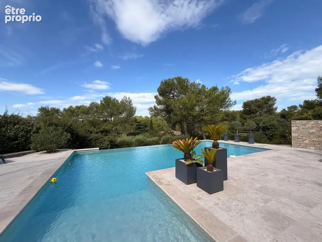 NIMES EAU BOUILLIE/PLANETTE Villa d'exception de 220 m2 avec jardin et piscine à débordement - photo 3