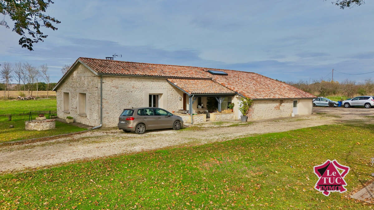 Maison à TREMONS