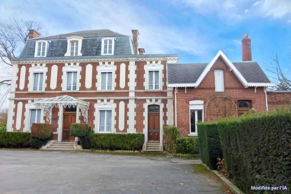 Maison 535 m² à Cambrai  - photo 2