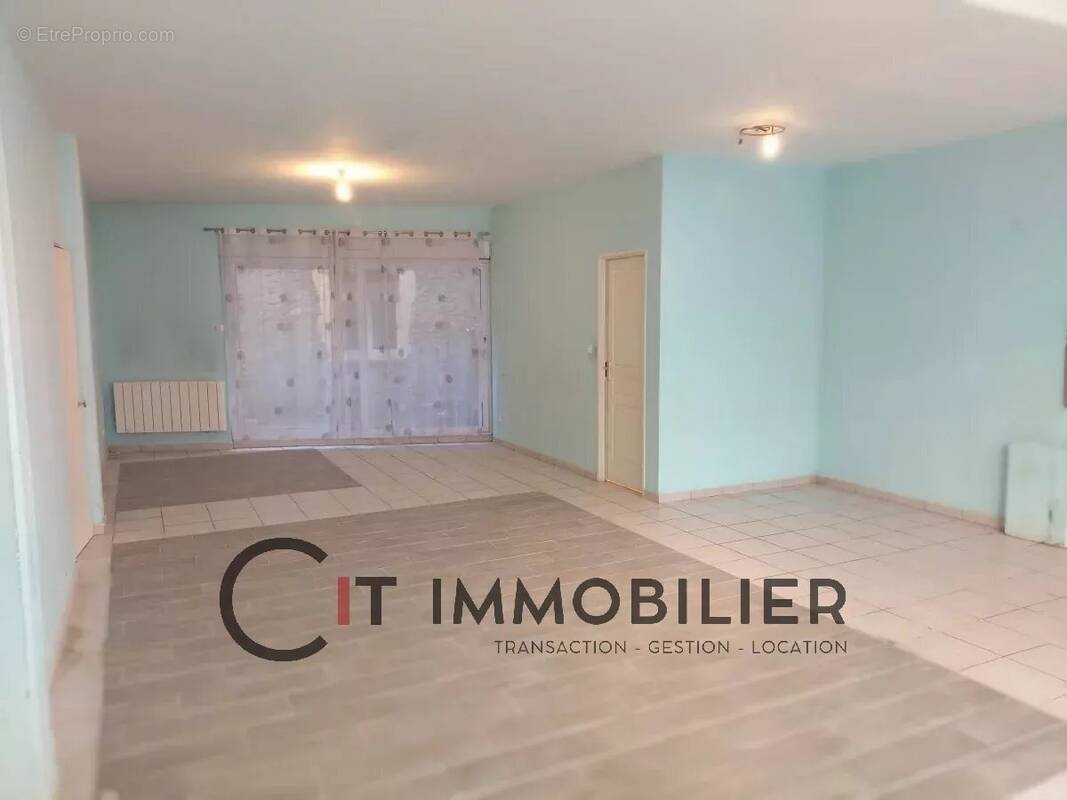 Appartement à LA TOUR-DU-PIN