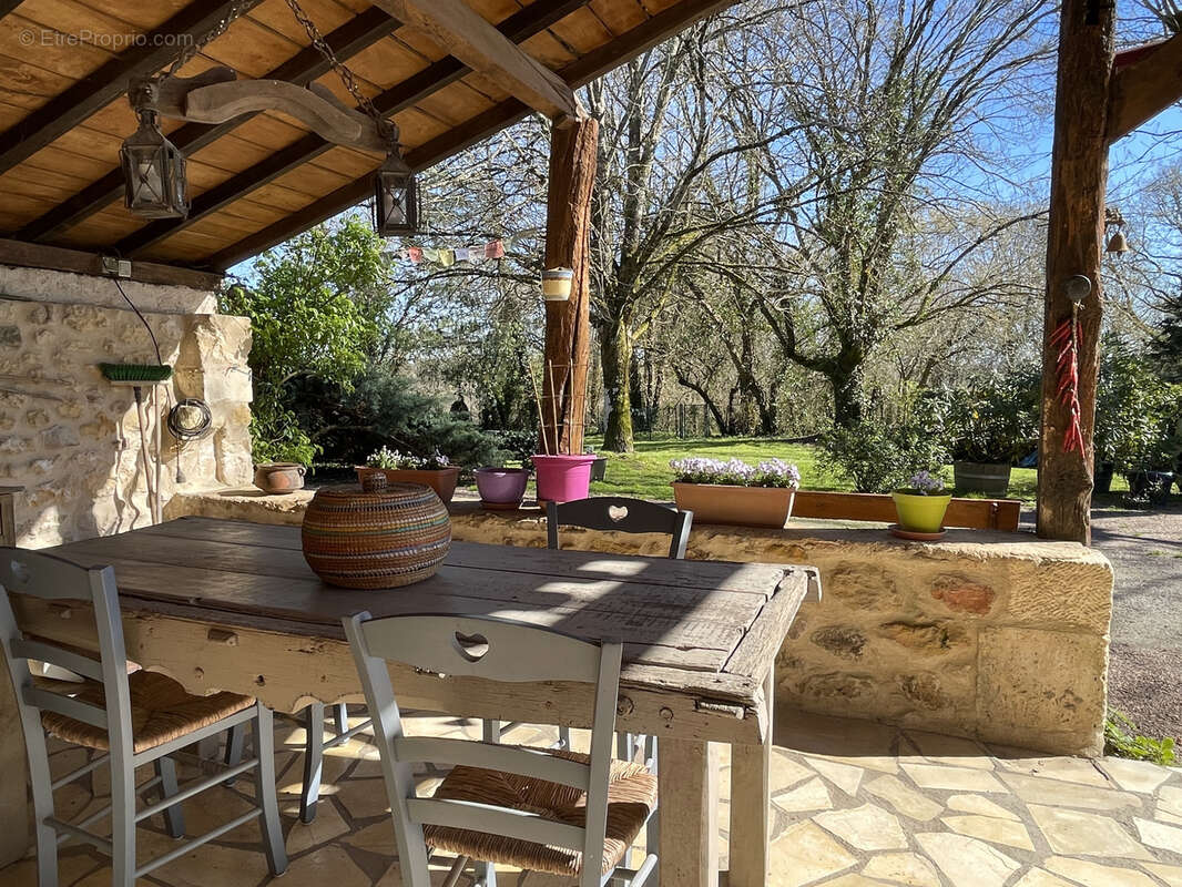 Maison à SAINT-JEAN-D'ATAUX