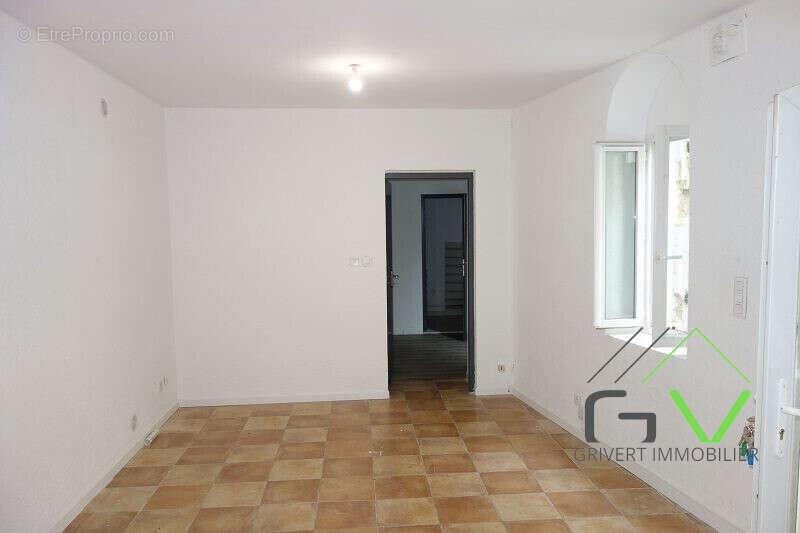 Appartement 3 pièces - Appartement à NIMES