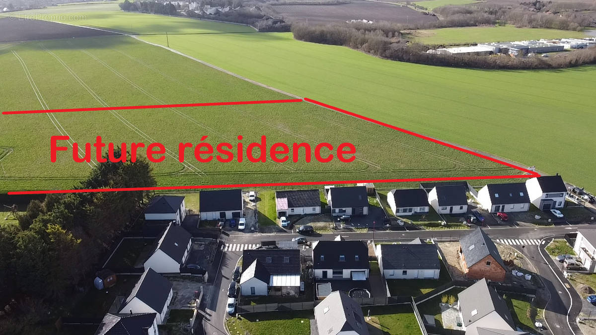 Terrain à SAINS-EN-GOHELLE