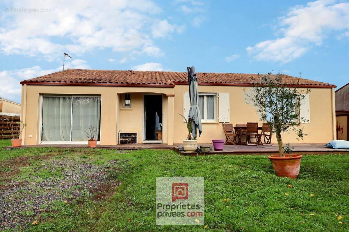 Maison à SAINT-HIPPOLYTE