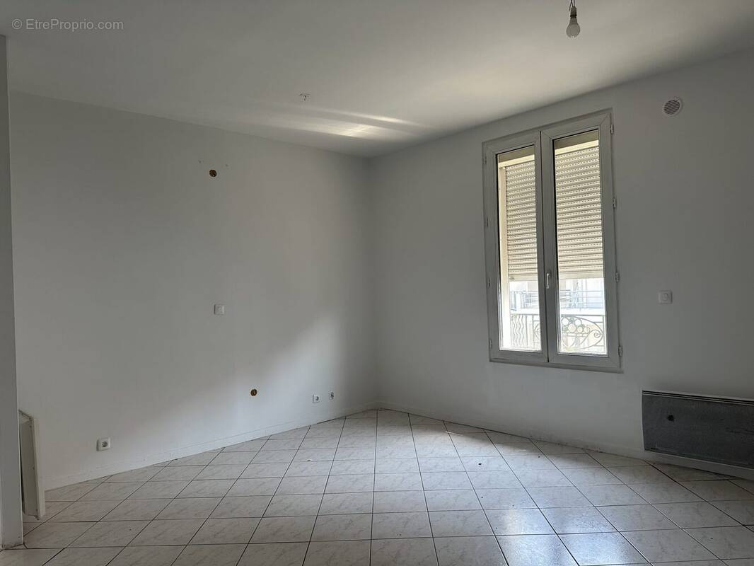 Appartement 3 pièces 56 m² à vendre à Dammarie-Les-Lys (77190) - photo 7