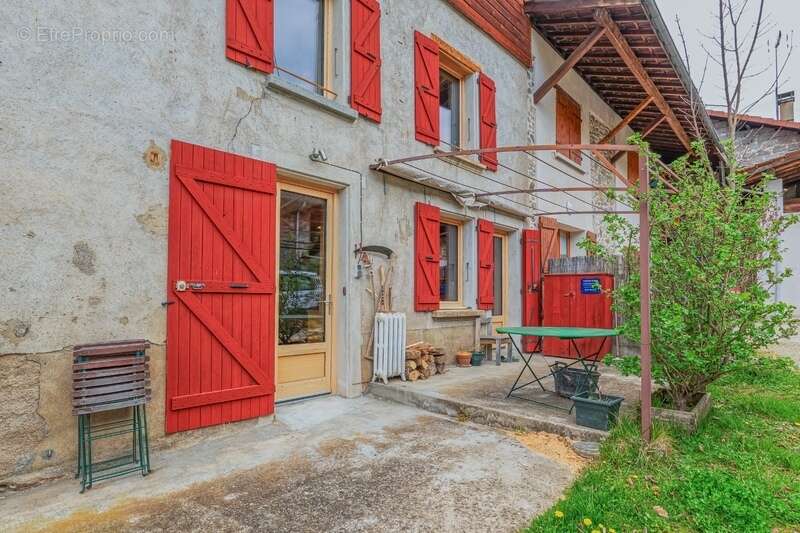 Maison à VAULNAVEYS-LE-HAUT