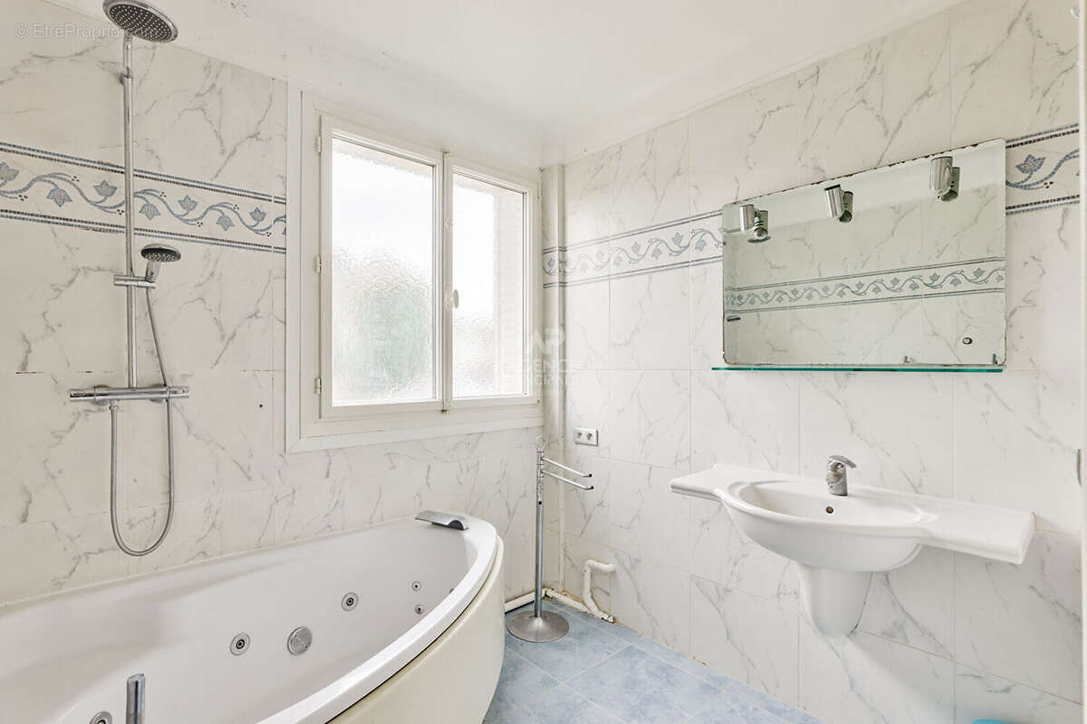 Appartement à SEVRES