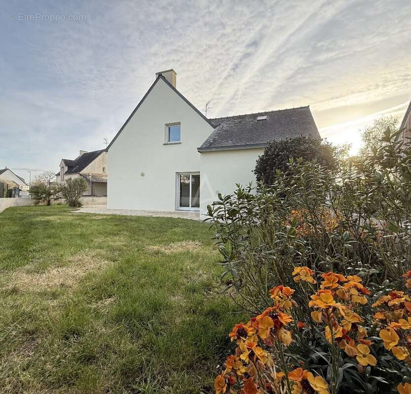 Maison à LOCOAL-MENDON