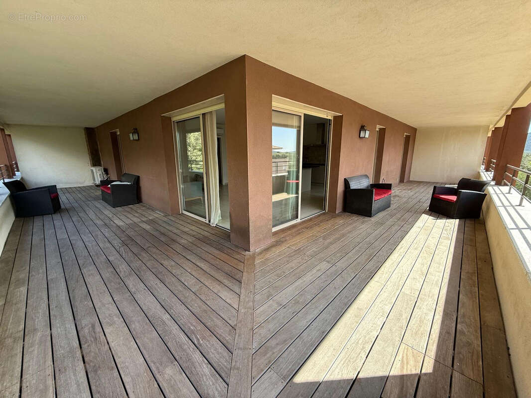 Appartement à PORTO-VECCHIO