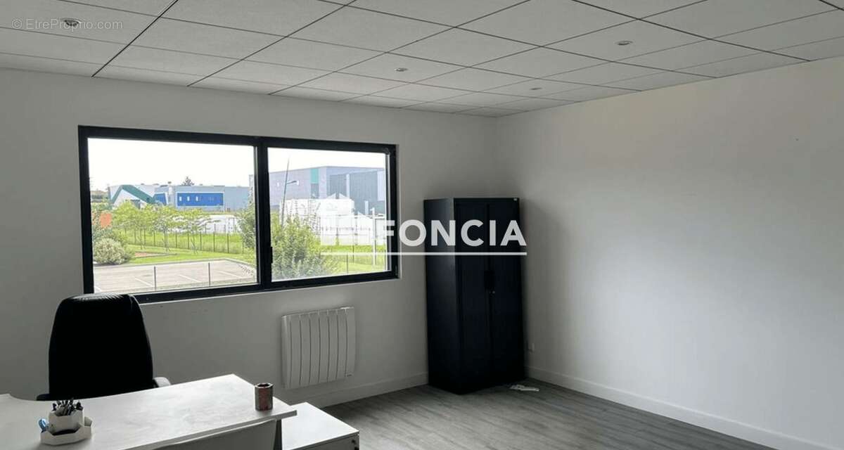 Commerce à CIVRIEUX