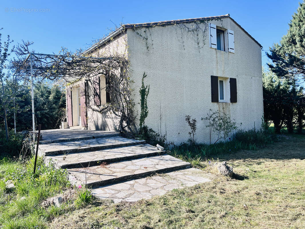 Maison à ROGUES