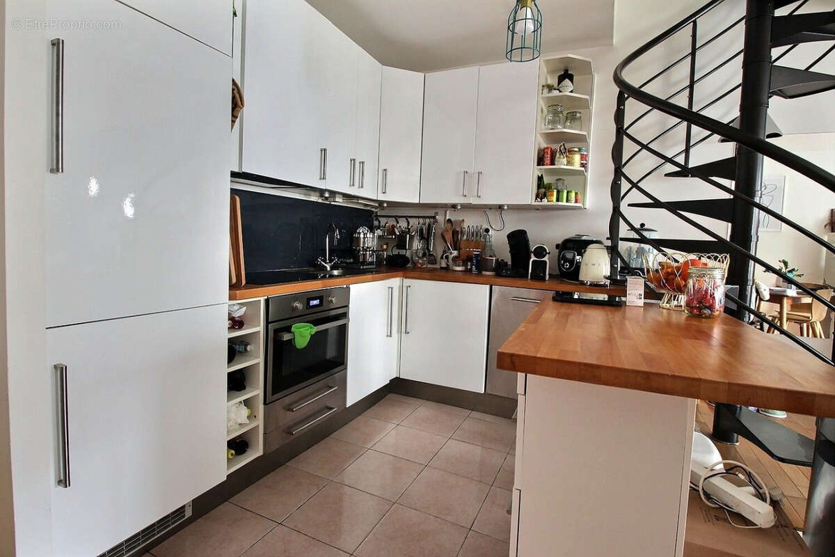Appartement à ISSY-LES-MOULINEAUX