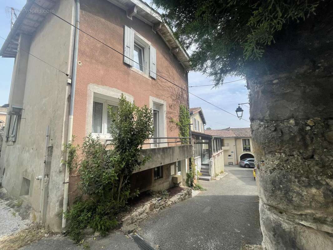 Maison à SOYONS