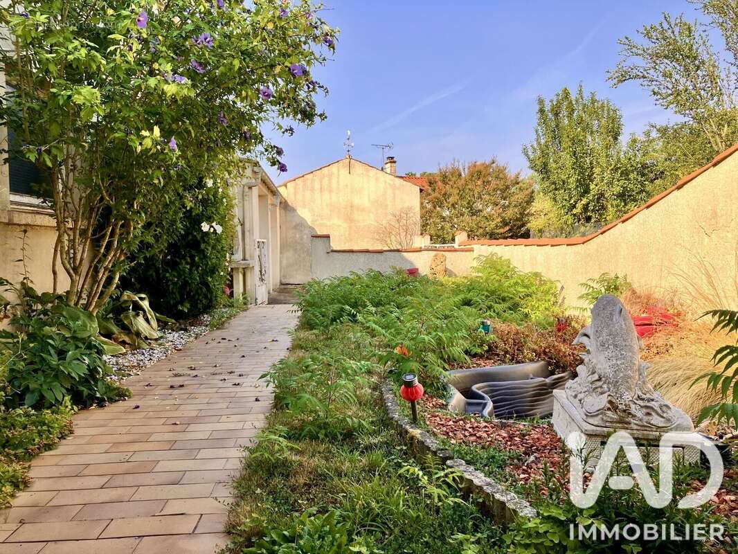 Maison 158 m² à Moreilles  - photo 2