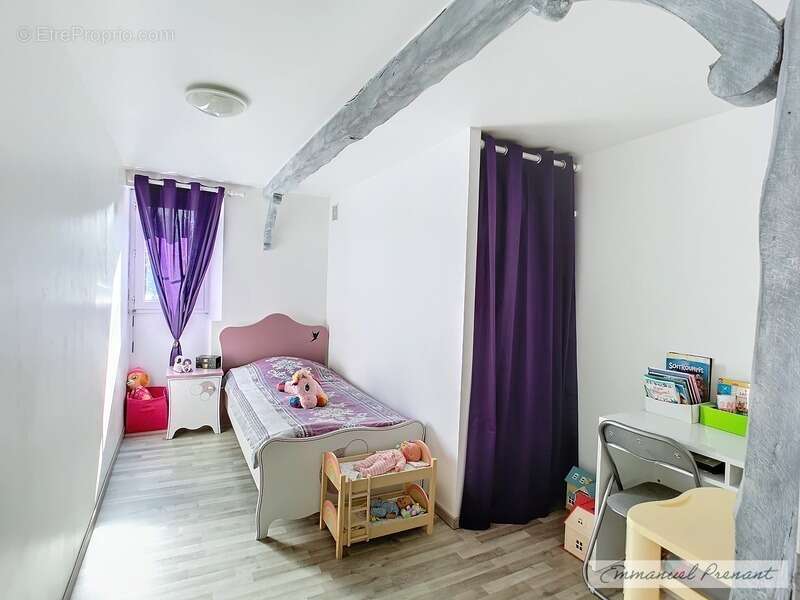 Dpt Loir et Cher (41), à vendre CELLE maison P10 de 210 m² - Terrain de 1 211,00 m² - photo 11