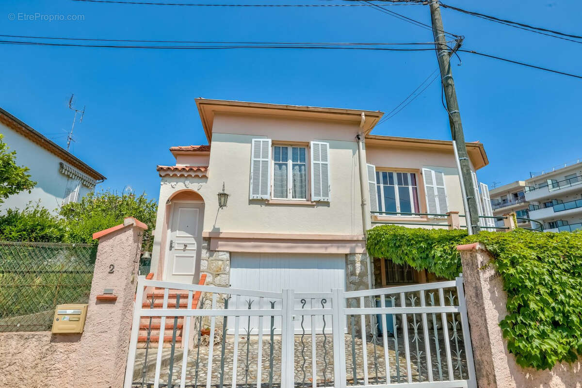 Maison à CAGNES-SUR-MER