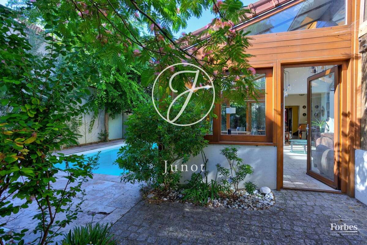 Maison à CROISSY-SUR-SEINE