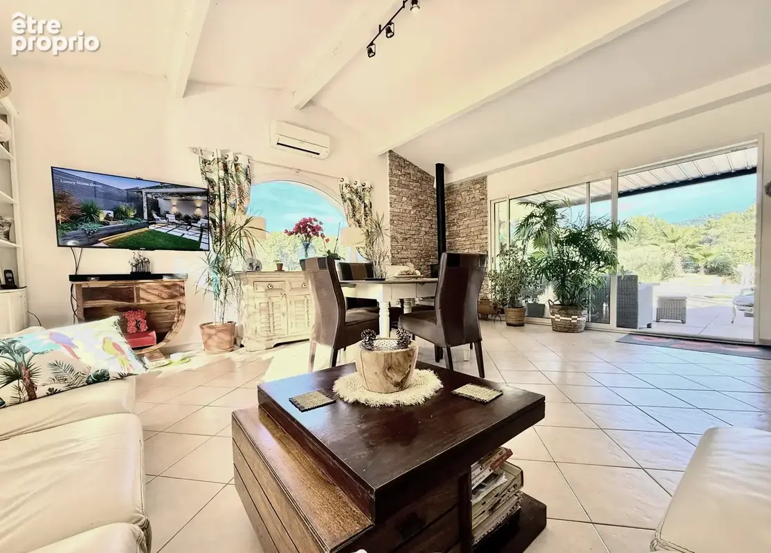 Maison de plain pied 3800 m2 de terrain  avec piscine et pool house - photo 18