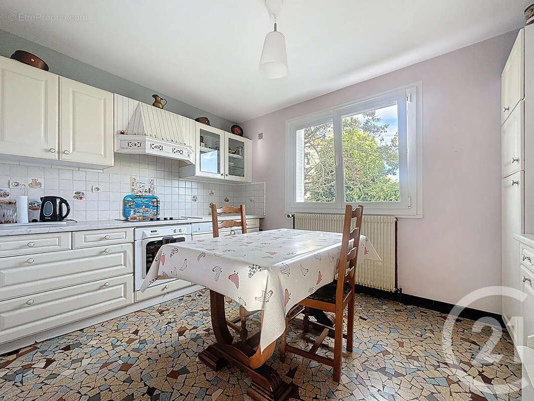 Maison à NUITS-SAINT-GEORGES