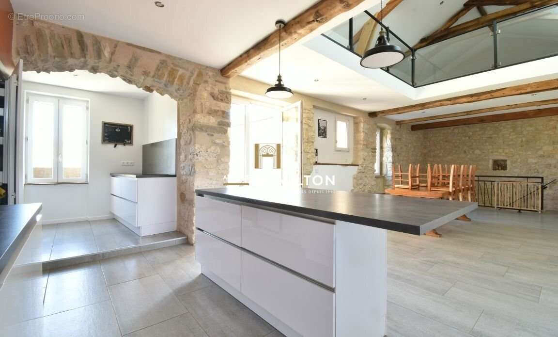 Maison à CORDES-SUR-CIEL