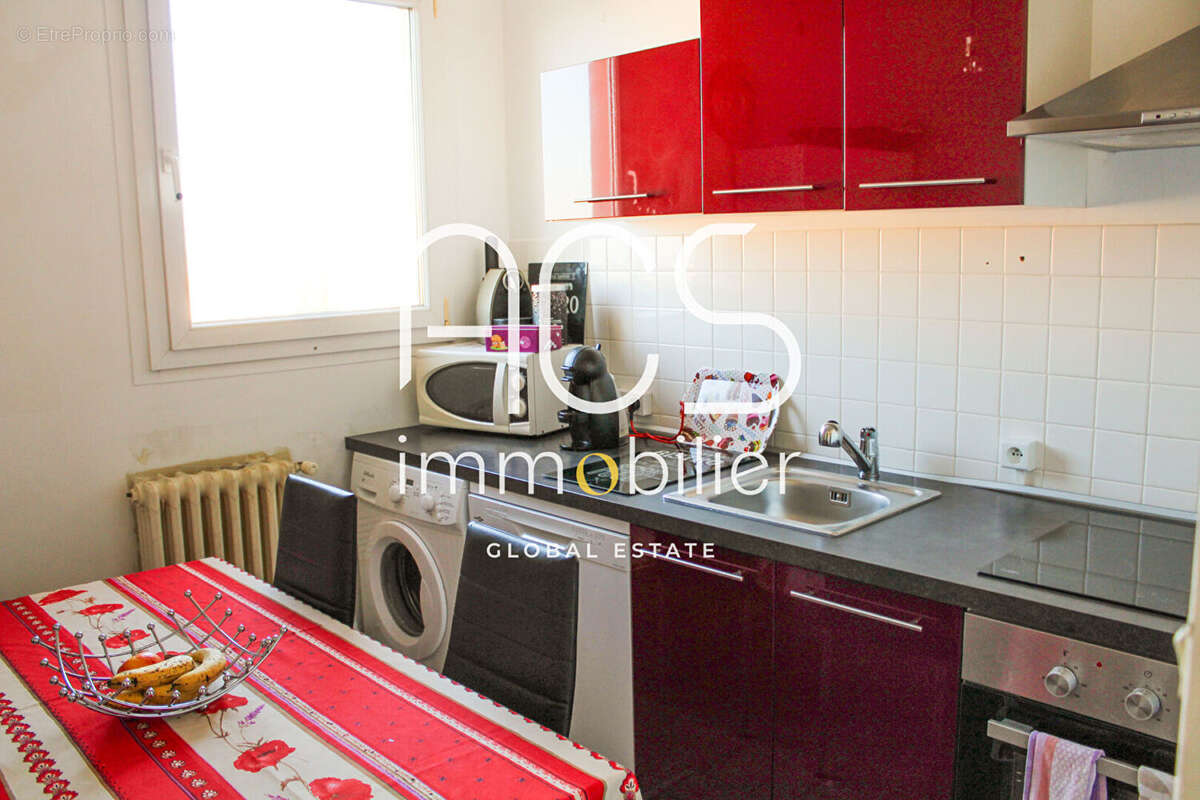 Achat Vente Appartement 4 pièce(s) 70 m2 CHATEAUNEUF-LES-MARTIGUES - photo 3