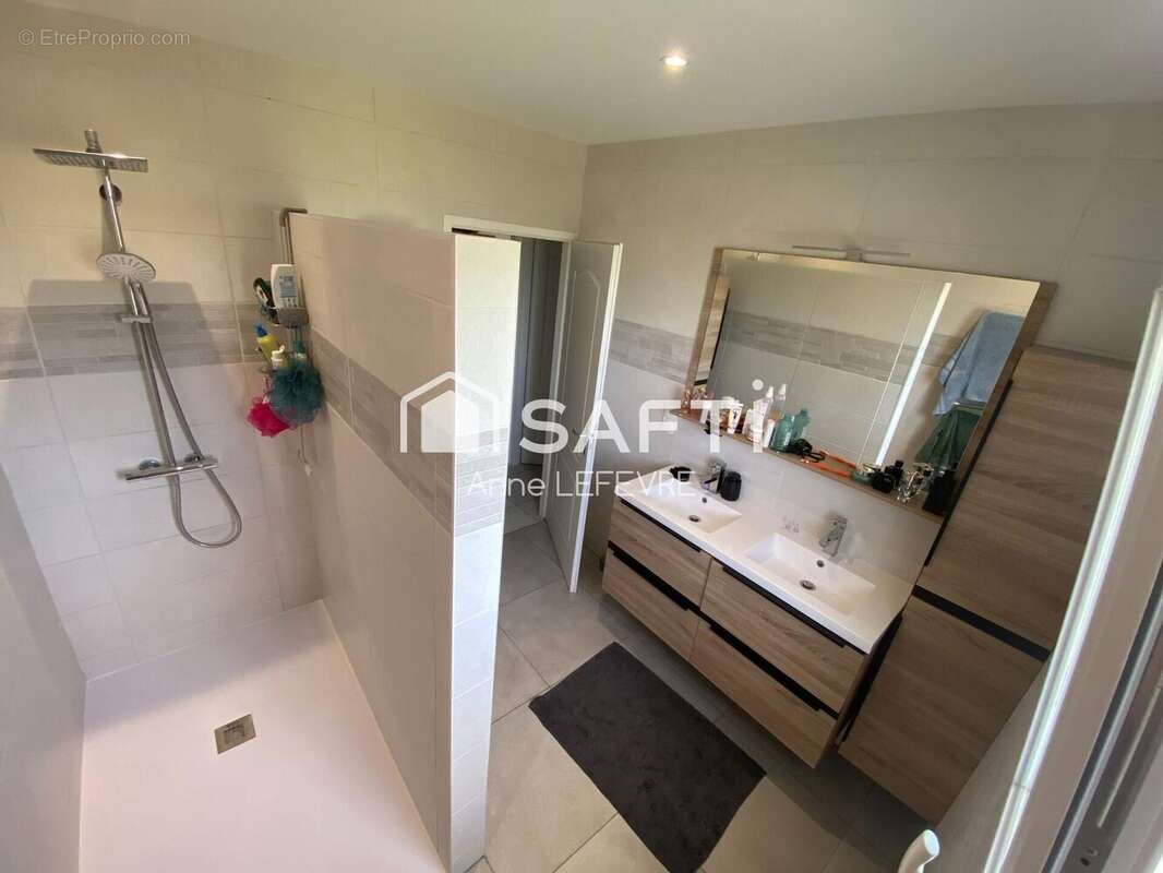 Maison 117 m² à Le Bourdet  - photo 8