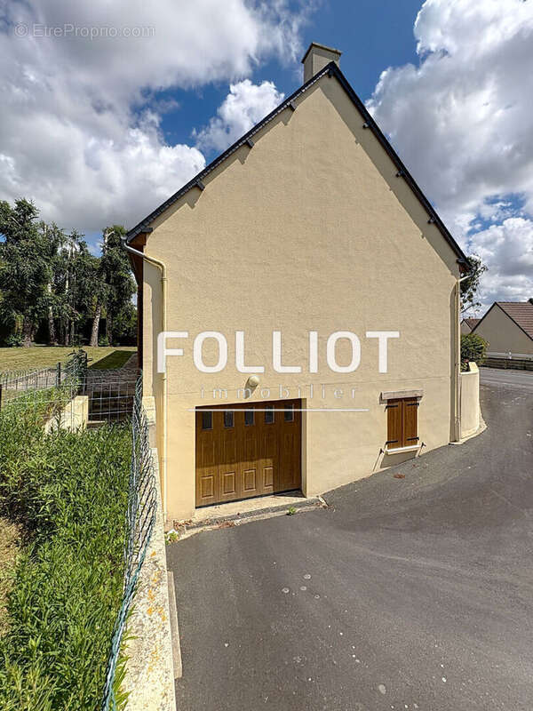 Maison à SAINT-AMAND