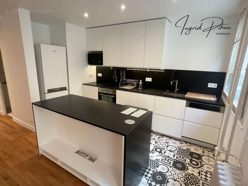 Appartement à PARIS-15E