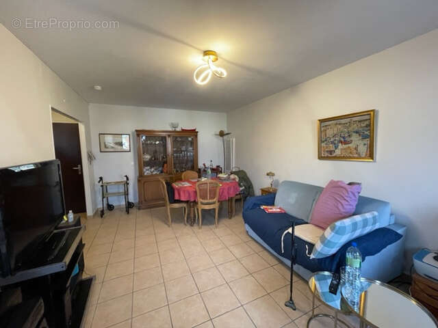  residence avec services pour seniors - appartement 2 pieces a vendre - photo 2